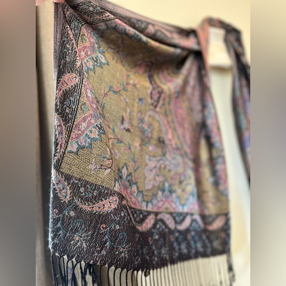 Boho beach towel or scarf - Picture 3 of 3